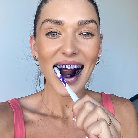 HiSmile v34 Color Corrector Serum